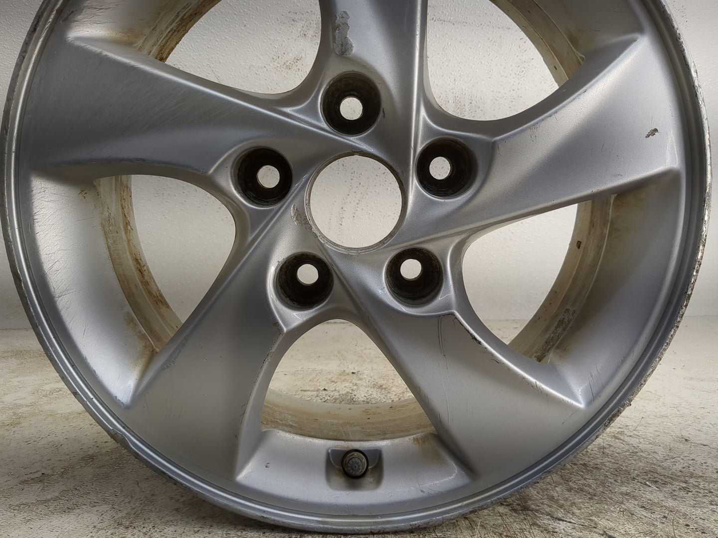 2014-2016 Hyundai Elantra Oem Wheel Rim - Oemusedautoparts1.com