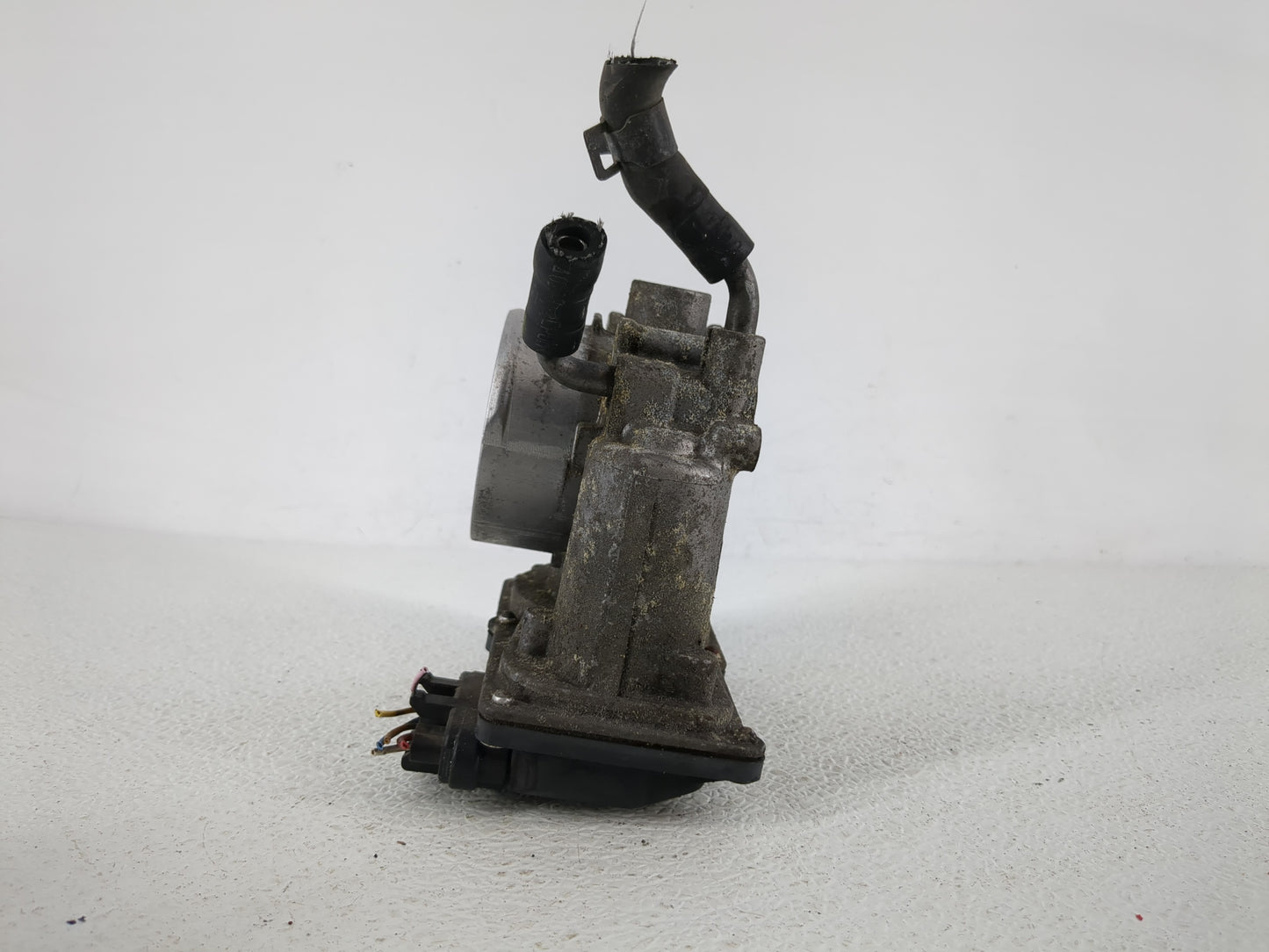 2011-2020 Hyundai Elantra Throttle Body Fits Fits 2011 2012 2013 2014 2015 2016 2017 2018 2019 2020 2021 OEM Used Auto Parts