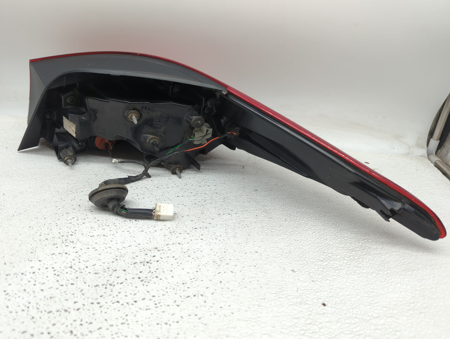 2014-2016 Hyundai Elantra Tail Light Assembly Driver Left OEM Fits Fits 2014 2015 2016 OEM Used Auto Parts - Oemusedautopart