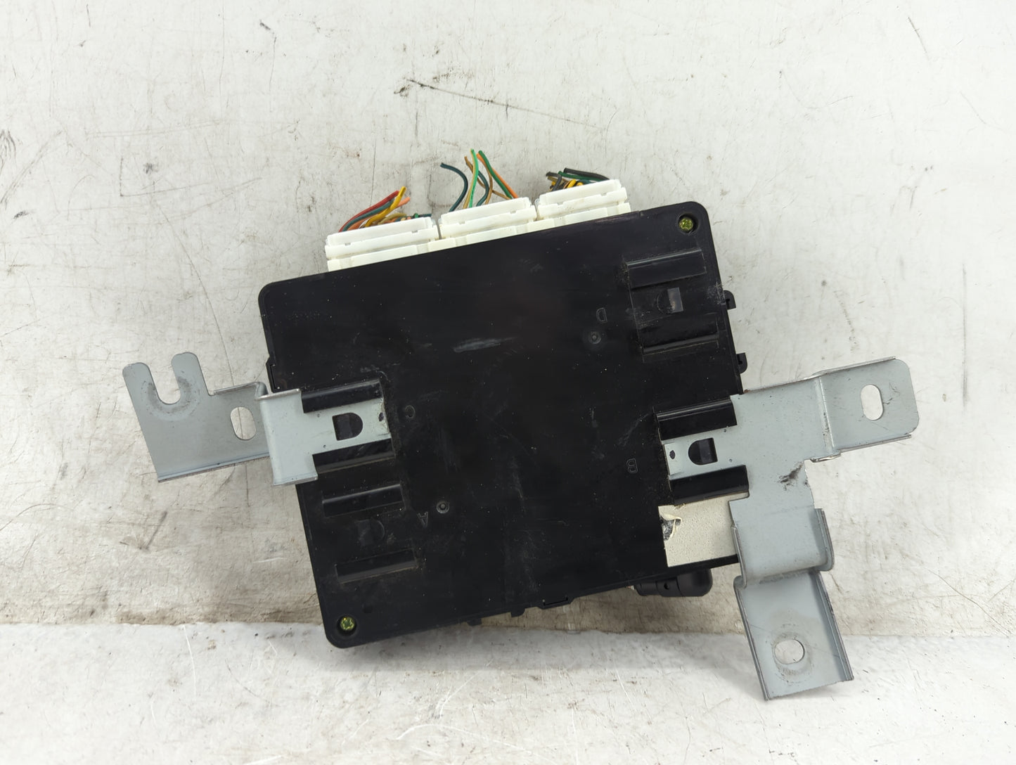 2014-2016 Hyundai Elantra Body Control Module Bcm Inner Cabin Fuse Box - Oemusedautoparts1.com