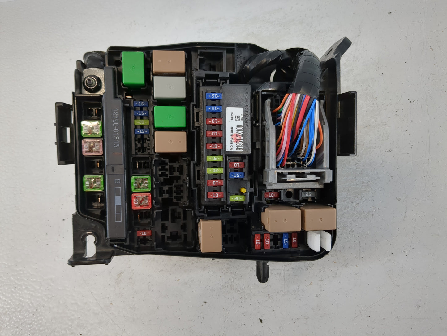2014-2016 Hyundai Elantra Fusebox Fuse Box Panel Relay Module P/N:91266 3X100 Fits Fits 2014 2015 2016 OEM Used Auto Parts -