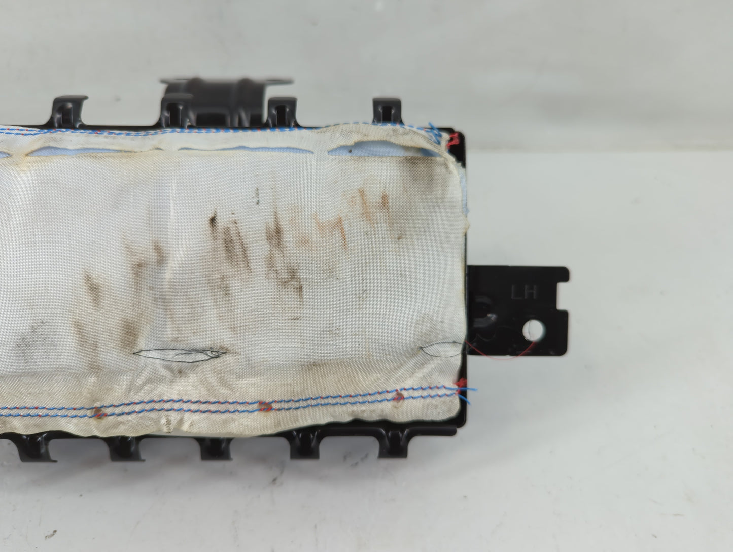 2016-2017 Hyundai Elantra Air Bag Passenger Right Dashboard OEM P/N:84530A5500 Fits Fits 2016 2017 OEM Used Auto Parts - Oem