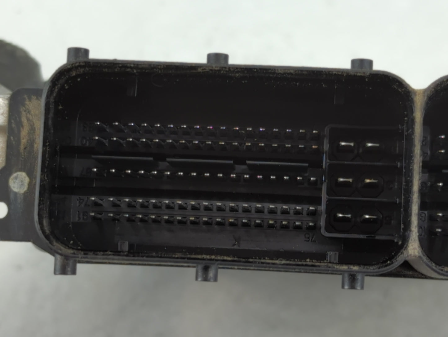 2014-2016 Hyundai Elantra PCM Engine Control Computer ECU ECM PCU OEM P/N:39131-2EMA0 Fits Fits 2014 2015 2016 OEM Used Auto