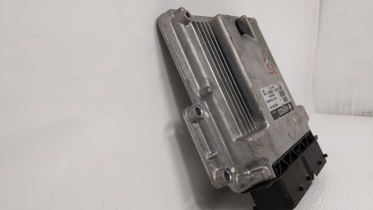 2014-2016 Hyundai Elantra PCM Engine Control Computer ECU ECM PCU OEM P/N:39131-2EMA2 39102-2EML4 Fits Fits 2014 2015 2016 O