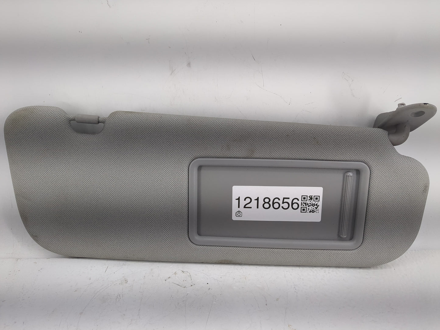 2014-2016 Hyundai Elantra Sun Visor Shade Replacement Passenger Right Mirror Fits Fits 2014 2015 2016 OEM Used Auto Parts - 
