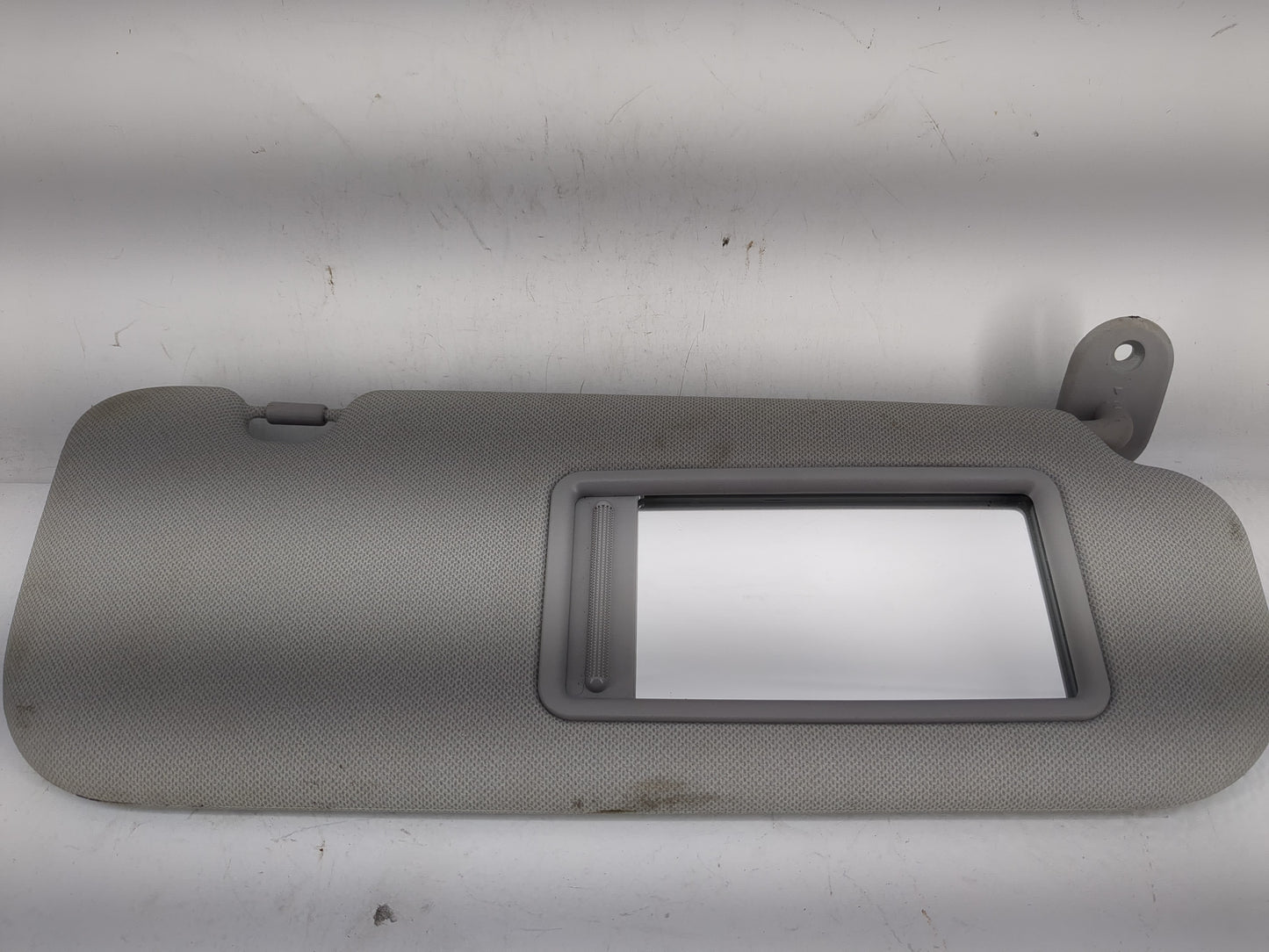 2014-2016 Hyundai Elantra Sun Visor Shade Replacement Passenger Right Mirror Fits Fits 2014 2015 2016 OEM Used Auto Parts - 