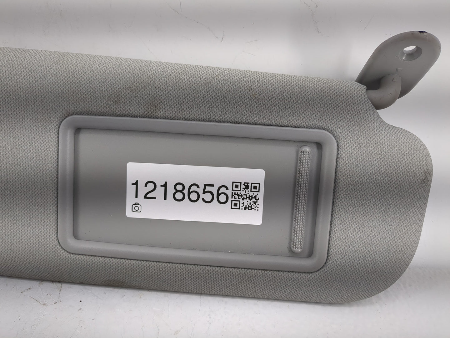 2014-2016 Hyundai Elantra Sun Visor Shade Replacement Passenger Right Mirror Fits Fits 2014 2015 2016 OEM Used Auto Parts - 