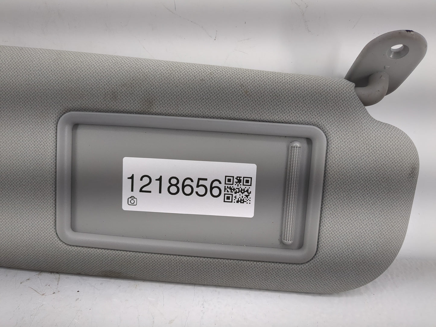 2014-2016 Hyundai Elantra Sun Visor Shade Replacement Passenger Right Mirror Fits Fits 2014 2015 2016 OEM Used Auto Parts - 