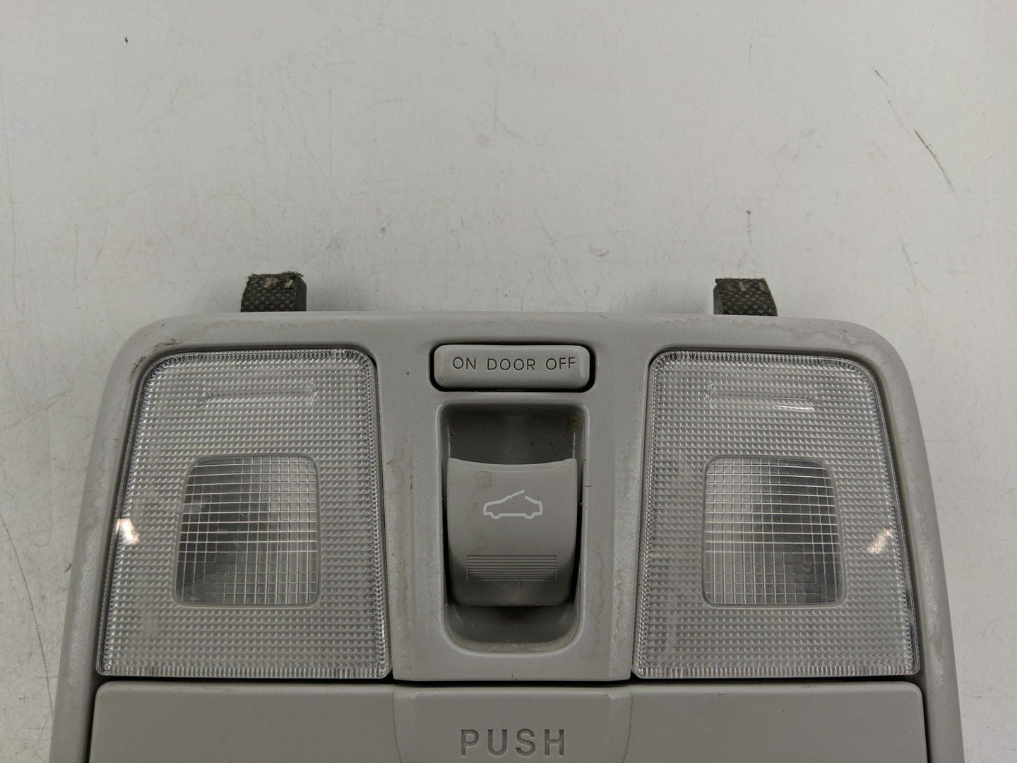 2014 Hyundai Elantra Overhead Roof Console - Oemusedautoparts1.com