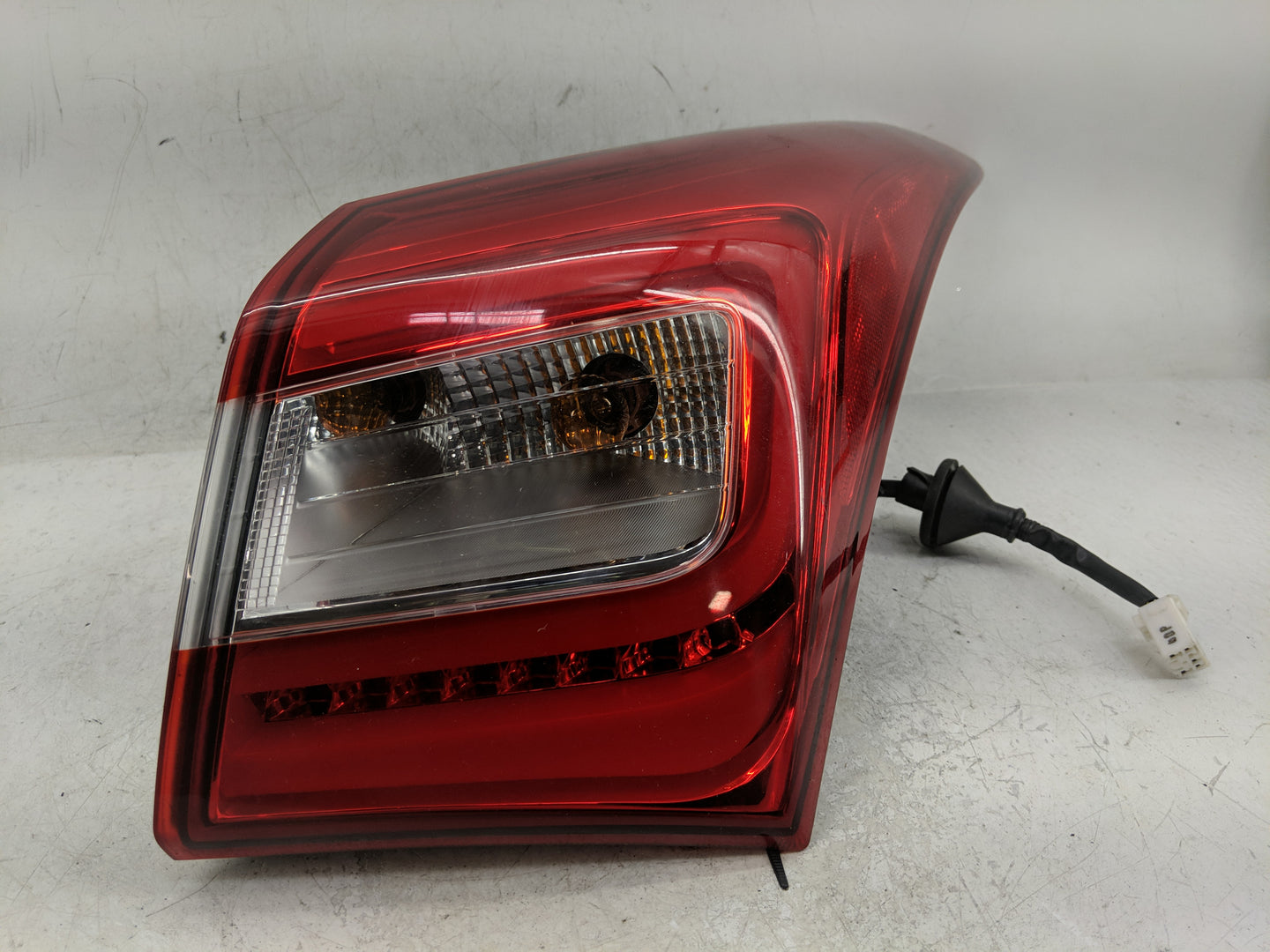 2014-2017 Hyundai Elantra Tail Light Assembly Passenger Right OEM Fits Fits 2014 2015 2016 2017 OEM Used Auto Parts - Oemuse