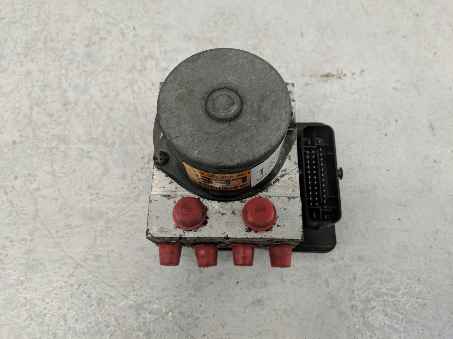 2013-2015 Hyundai Elantra ABS Pump Control Module Replacement P/N:A5589-30500 Fits Fits 2013 2014 2015 OEM Used Auto Parts -