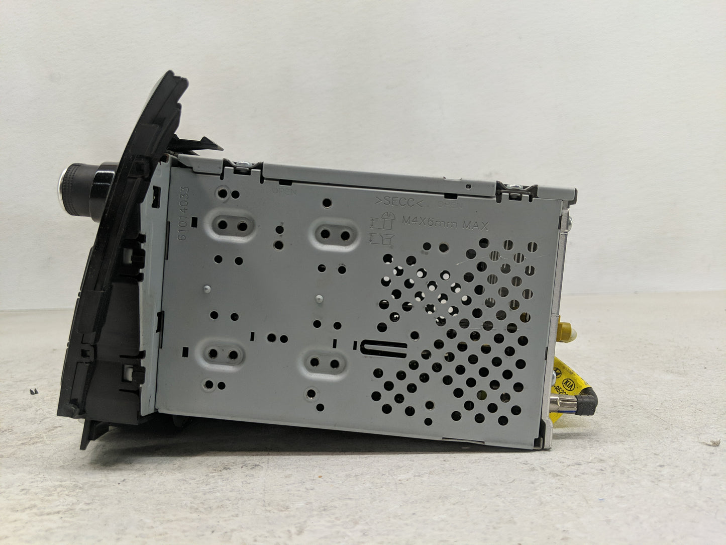 2014-2015 Hyundai Elantra Radio AM FM Cd Player Receiver Replacement P/N:96170-A5160GU Fits Fits 2014 2015 OEM Used Auto Par