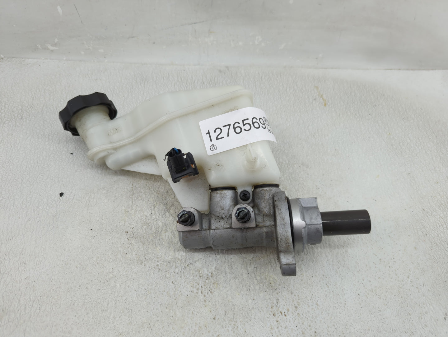 Hyundai Elantra Brake Master Cylinder - Oemusedautoparts1.com