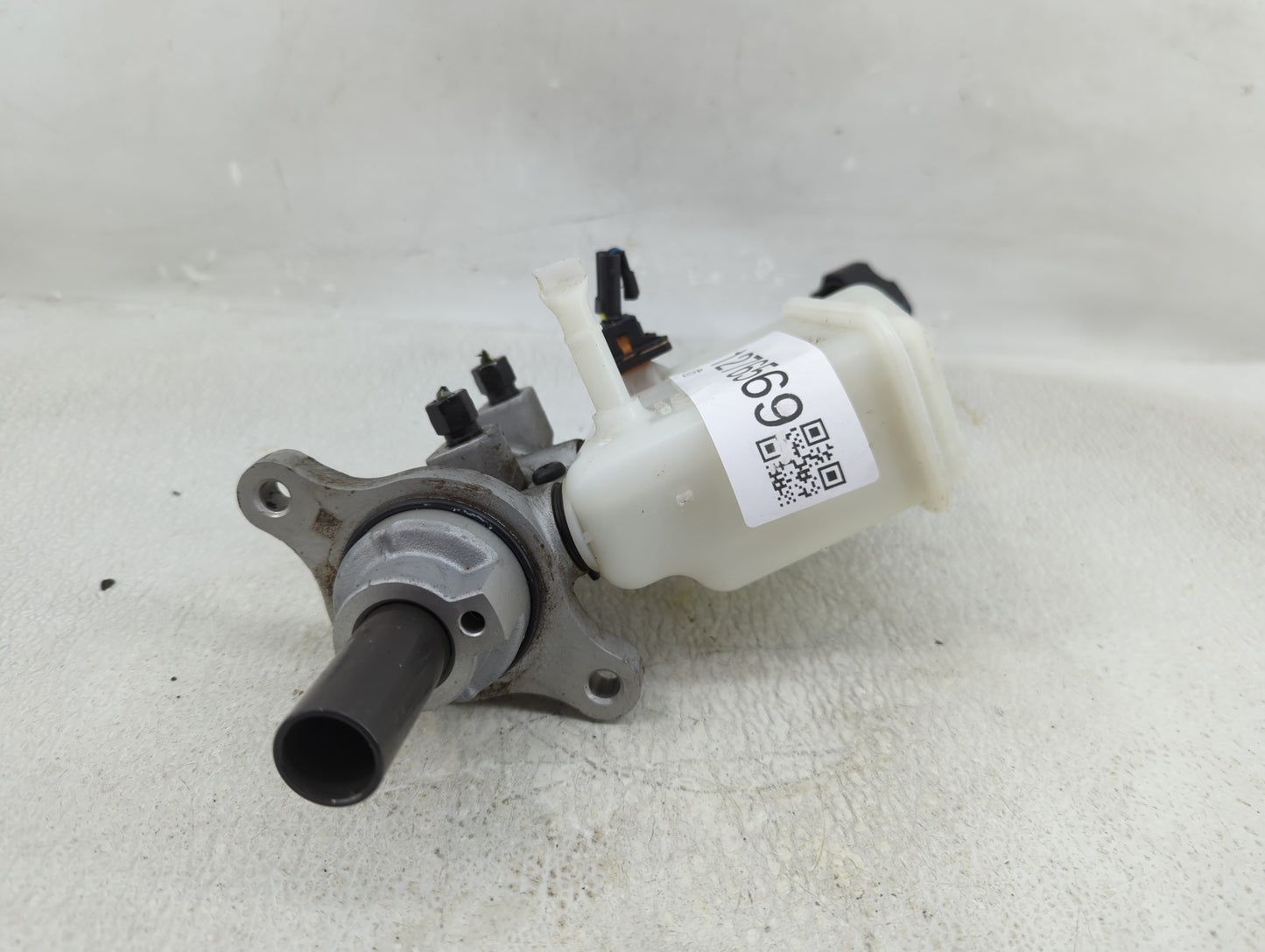 Hyundai Elantra Brake Master Cylinder - Oemusedautoparts1.com