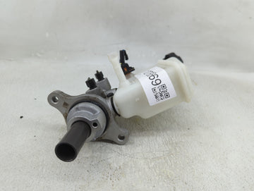 Hyundai Elantra Brake Master Cylinder