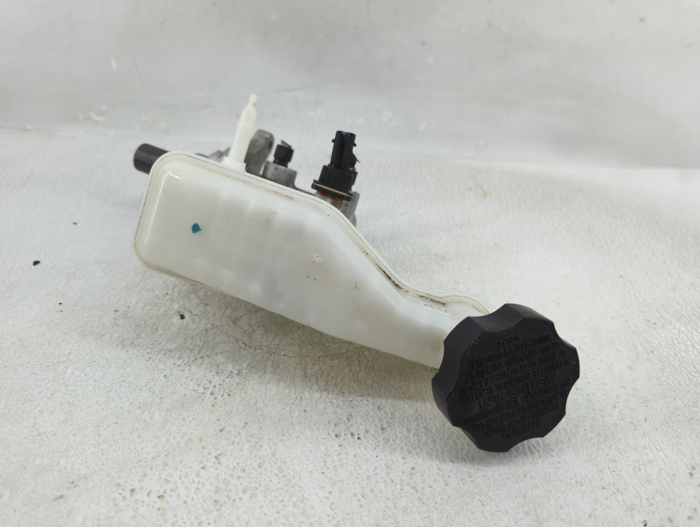 Hyundai Elantra Brake Master Cylinder - Oemusedautoparts1.com