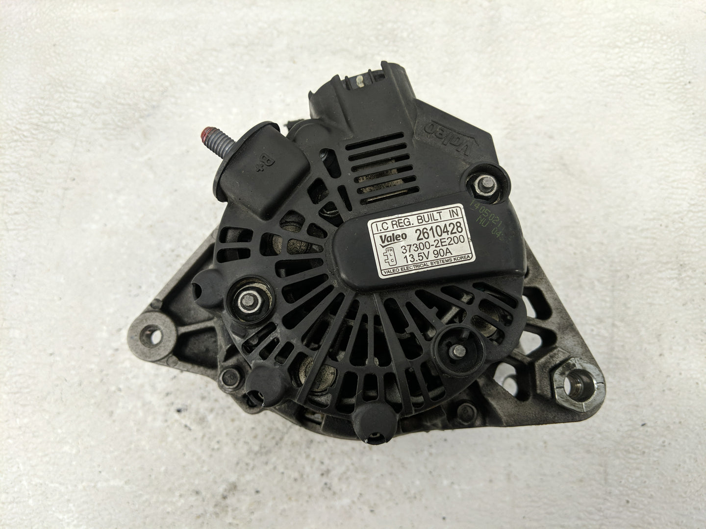 2011-2018 Hyundai Elantra Alternator Replacement Generator Charging Assembly Engine OEM P/N:37300-2E200 2610428 Fits OEM Use