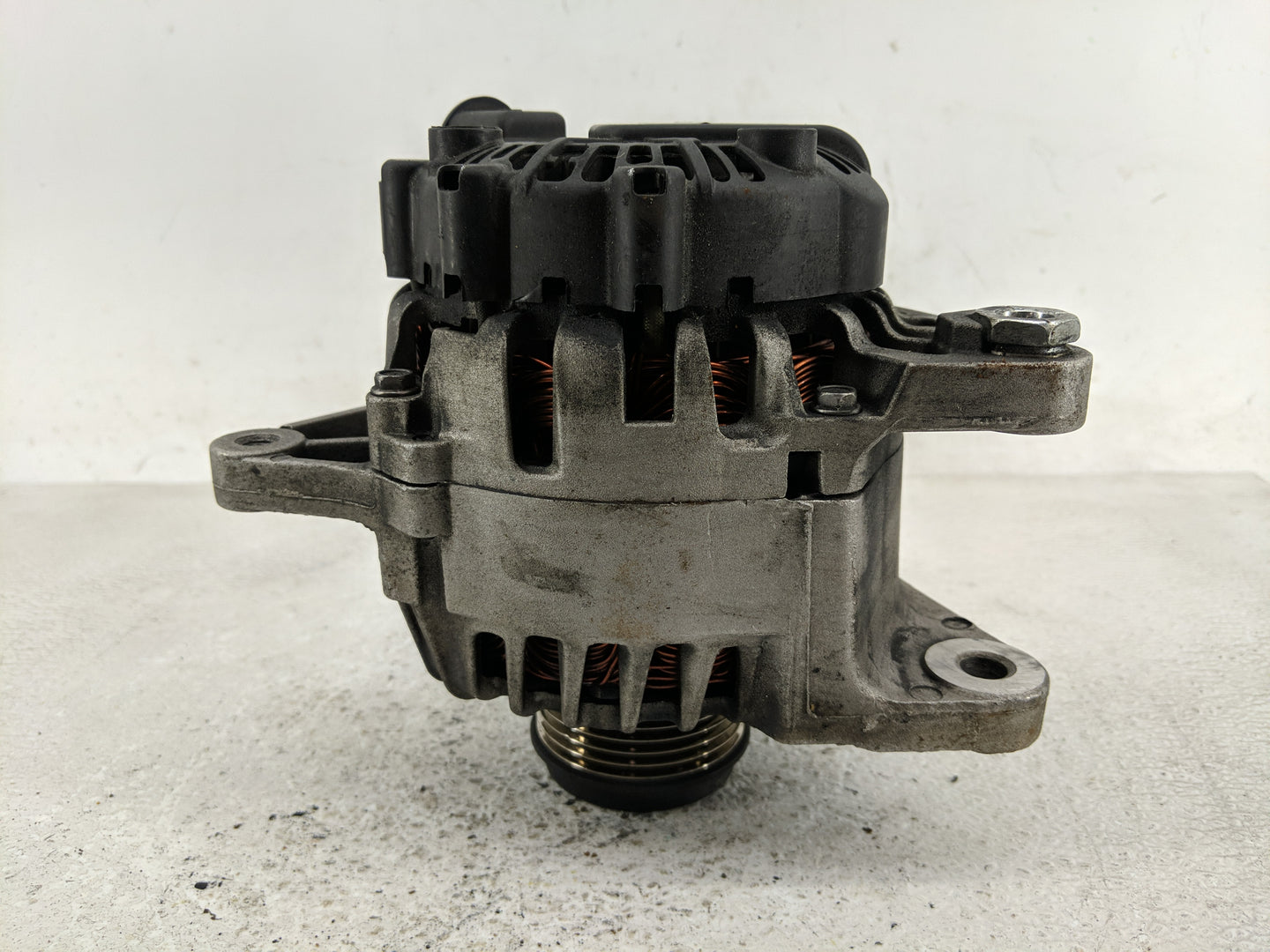 2011-2018 Hyundai Elantra Alternator Replacement Generator Charging Assembly Engine OEM P/N:37300-2E200 2610428 Fits OEM Use