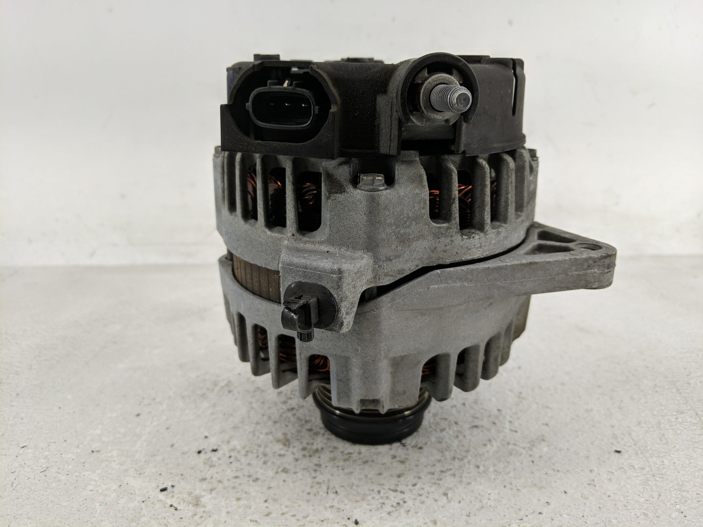 2011-2018 Hyundai Elantra Alternator Replacement Generator Charging Assembly Engine OEM P/N:37300-2E800 2619086 Fits OEM Use