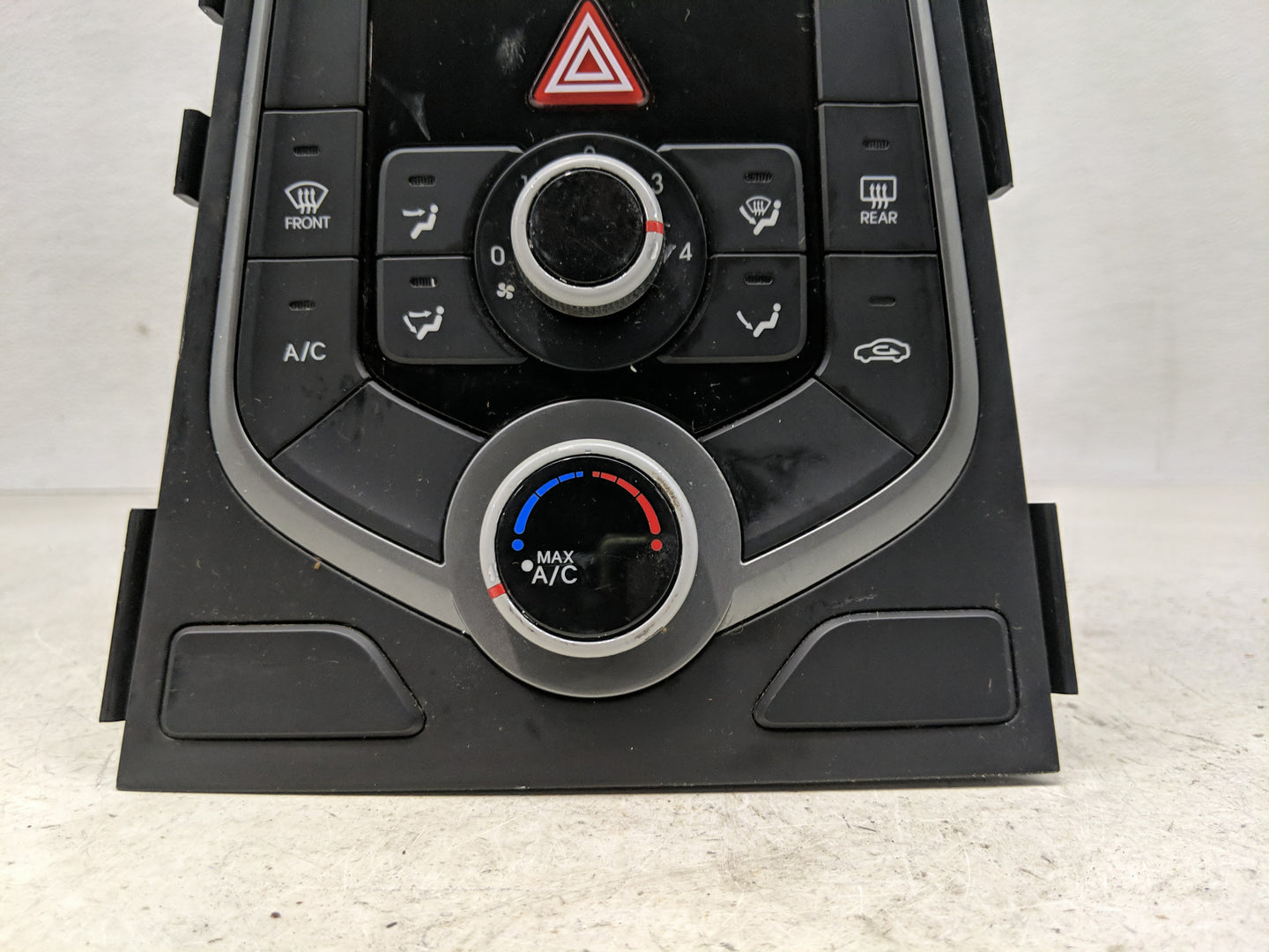 2014-2016 Hyundai Elantra Climate Control Module Temperature AC/Heater Replacement Fits Fits 2014 2015 2016 OEM Used Auto Pa