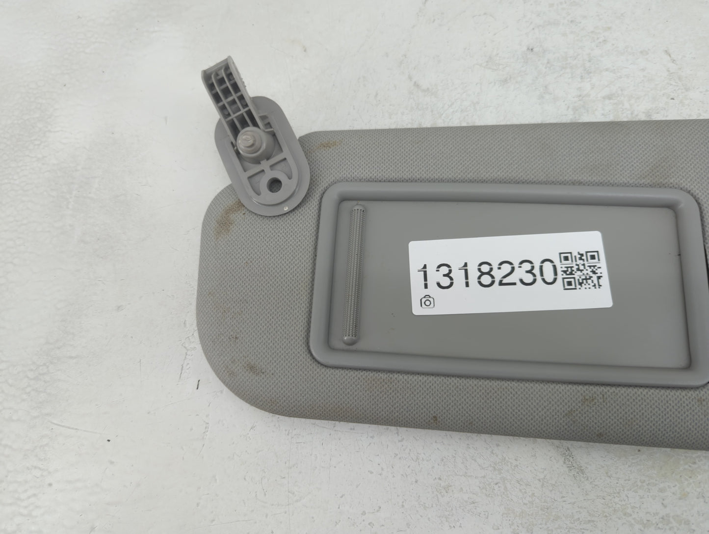 2014-2016 Hyundai Elantra Sun Visor Shade Replacement Driver Left Mirror Fits Fits 2014 2015 2016 OEM Used Auto Parts - Oemu