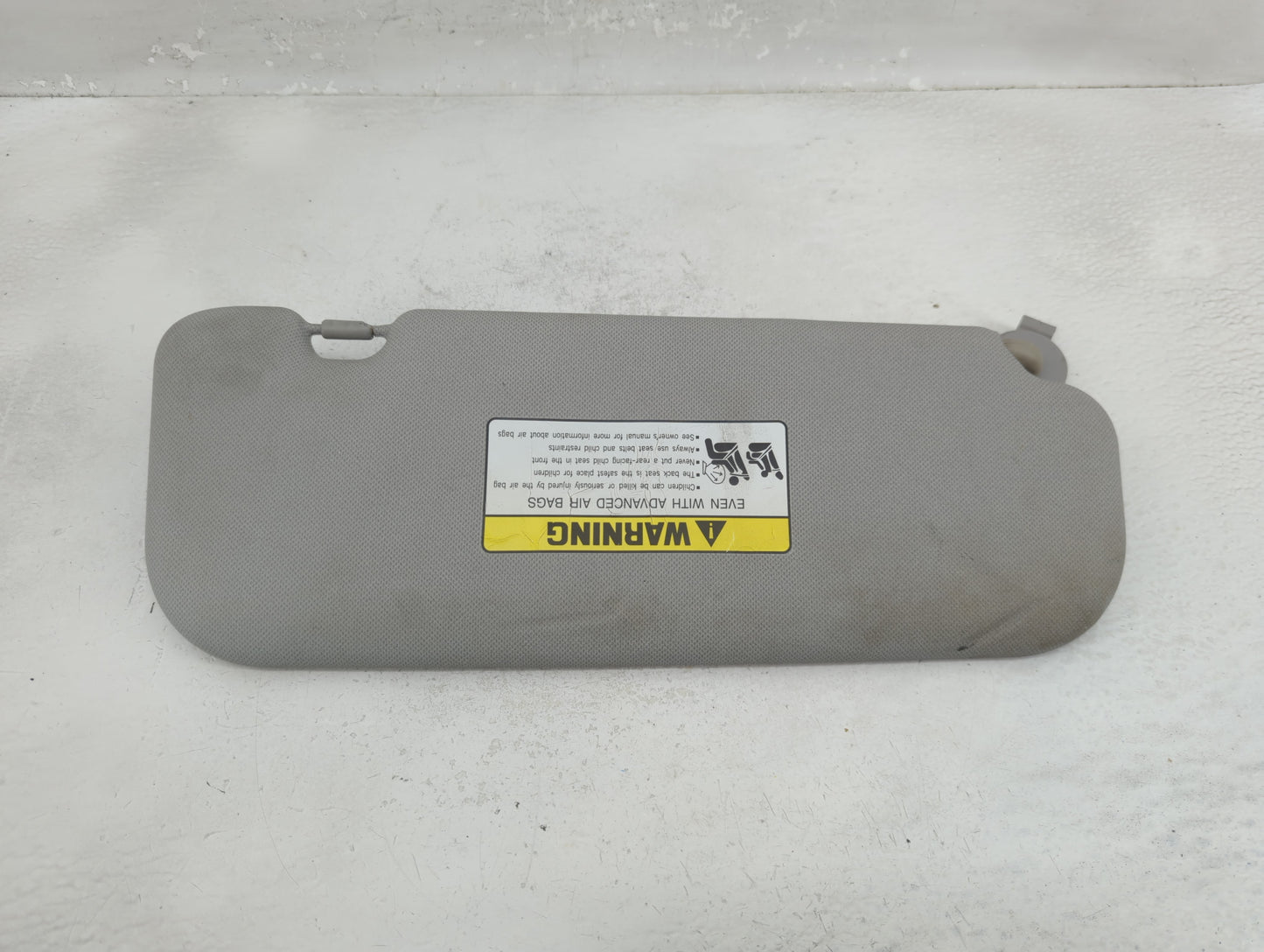 2014-2016 Hyundai Elantra Sun Visor Shade Replacement Driver Left Mirror Fits Fits 2014 2015 2016 OEM Used Auto Parts - Oemu
