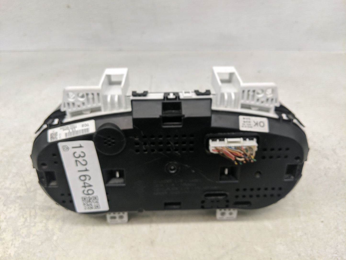 2014-2016 Hyundai Elantra Instrument Cluster Speedometer Gauges Fits Fits 2014 2015 2016 OEM Used Auto Parts - Oemusedautopa