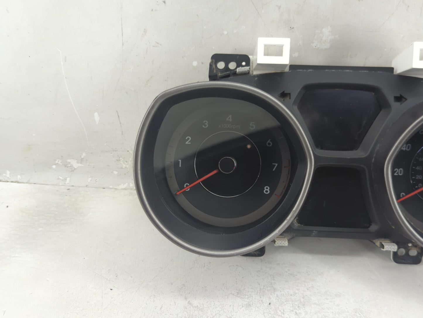 2014-2016 Hyundai Elantra Instrument Cluster Speedometer Gauges P/N:94004-3Y010 Fits Fits 2014 2015 2016 OEM Used Auto Parts