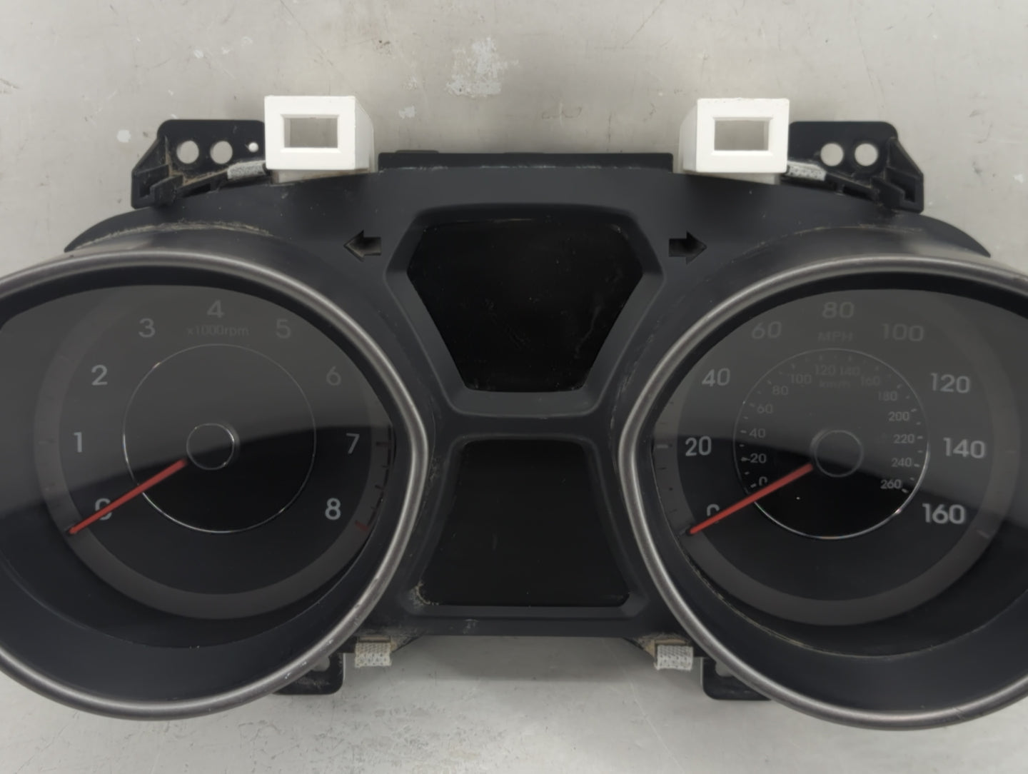 2014-2016 Hyundai Elantra Instrument Cluster Speedometer Gauges P/N:94004-3Y010 Fits Fits 2014 2015 2016 OEM Used Auto Parts