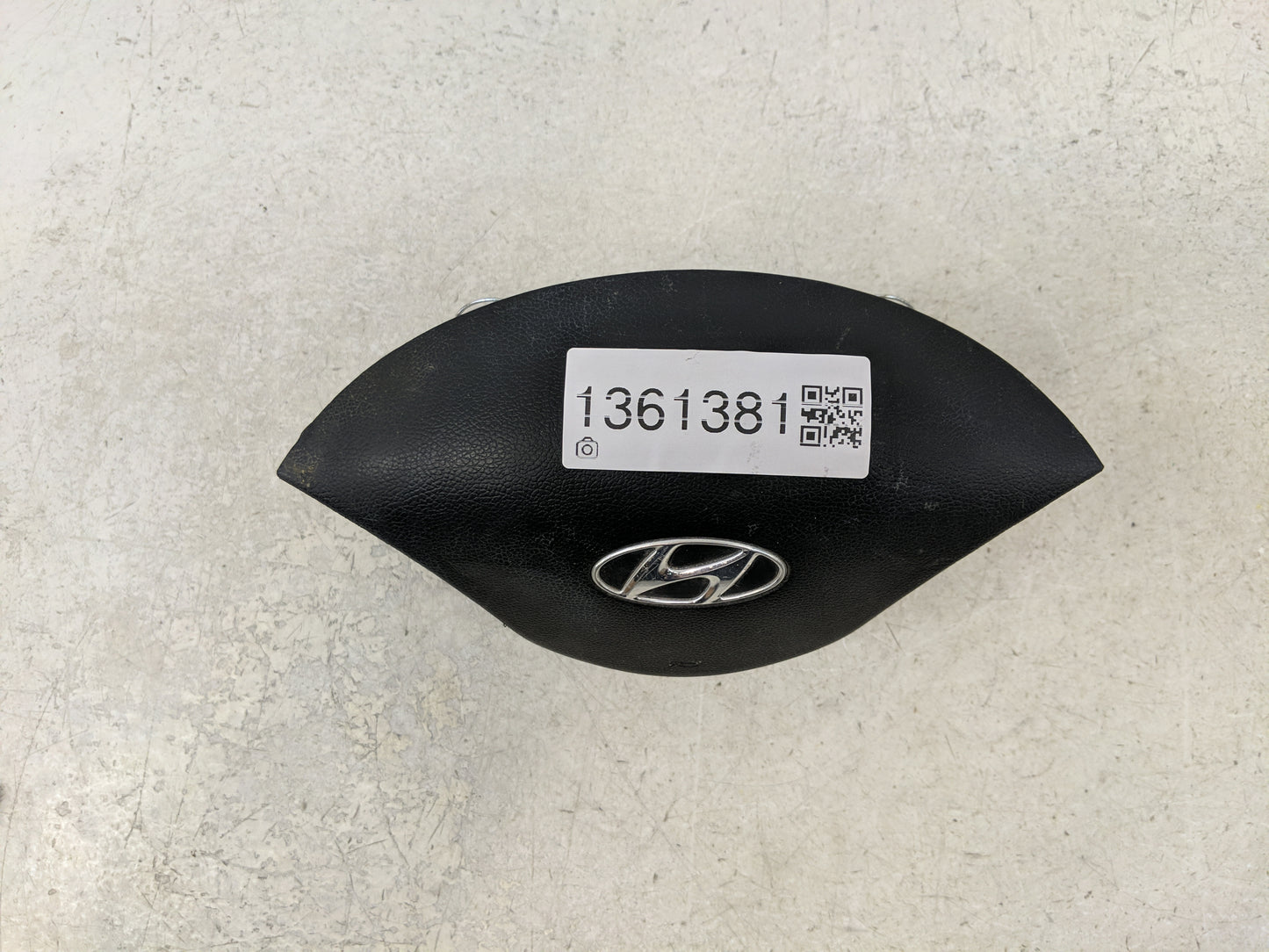 2014 Hyundai Elantra Air Bag Driver Left Steering Wheel Mounted Fits OEM Used Auto Parts - Oemusedautoparts1.com