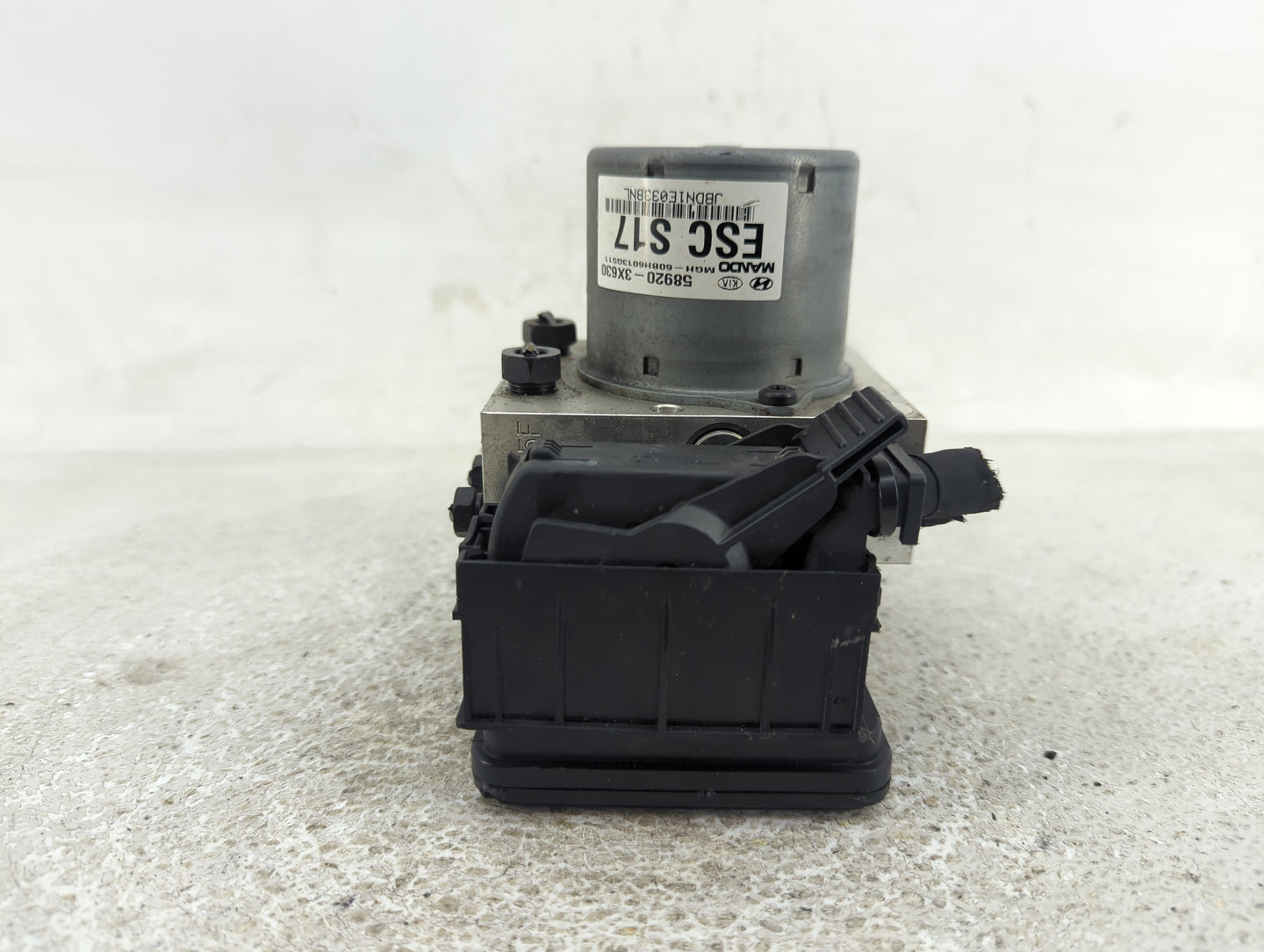 2014-2016 Hyundai Elantra ABS Pump Control Module Replacement P/N:58920-3X630 Fits Fits 2014 2015 2016 OEM Used Auto Parts -