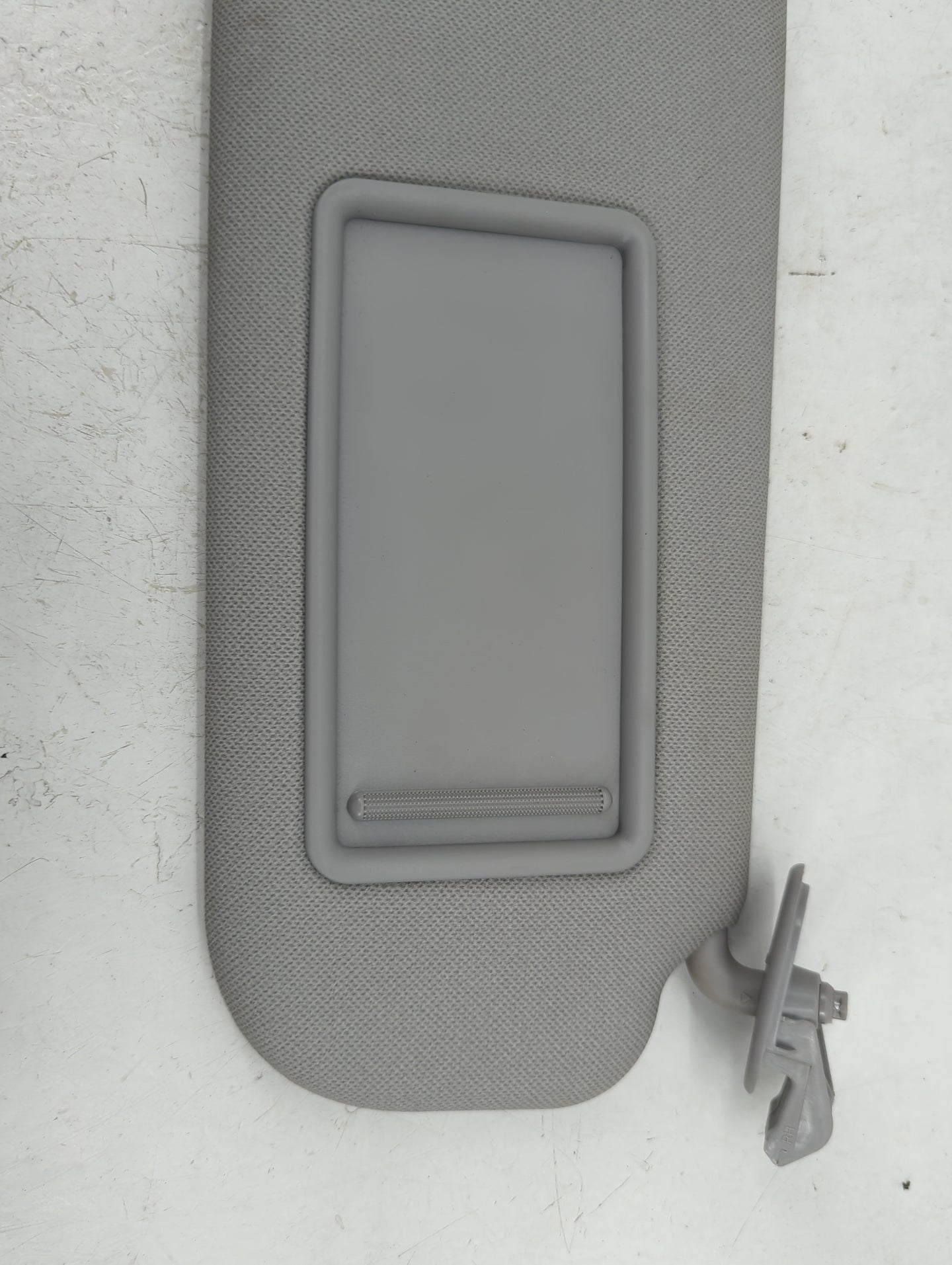 2014-2016 Hyundai Elantra Sun Visor Shade Replacement Passenger Right Mirror Fits Fits 2014 2015 2016 OEM Used Auto Parts - 