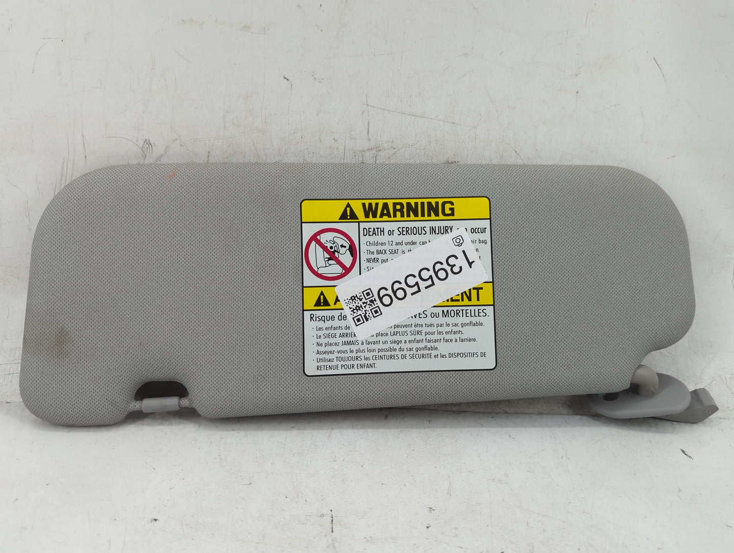 2014-2016 Hyundai Elantra Sun Visor Shade Replacement Passenger Right Mirror Fits Fits 2014 2015 2016 OEM Used Auto Parts - 