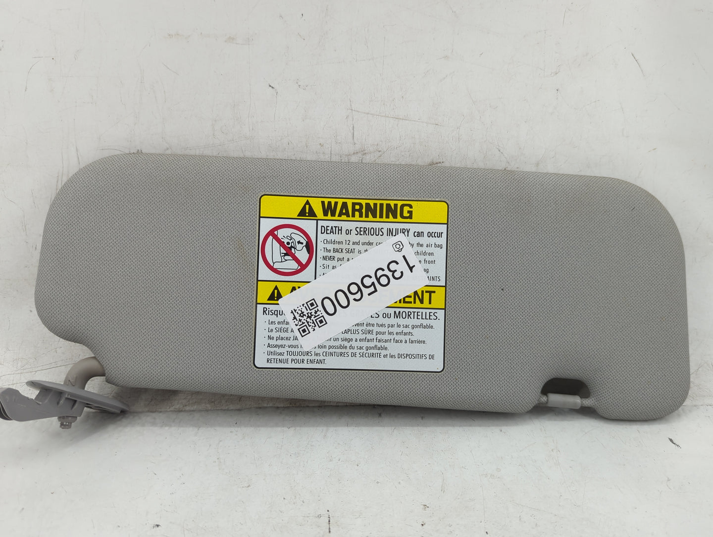 2014-2016 Hyundai Elantra Sun Visor Shade Replacement Driver Left Mirror Fits Fits 2014 2015 2016 OEM Used Auto Parts - Oemu