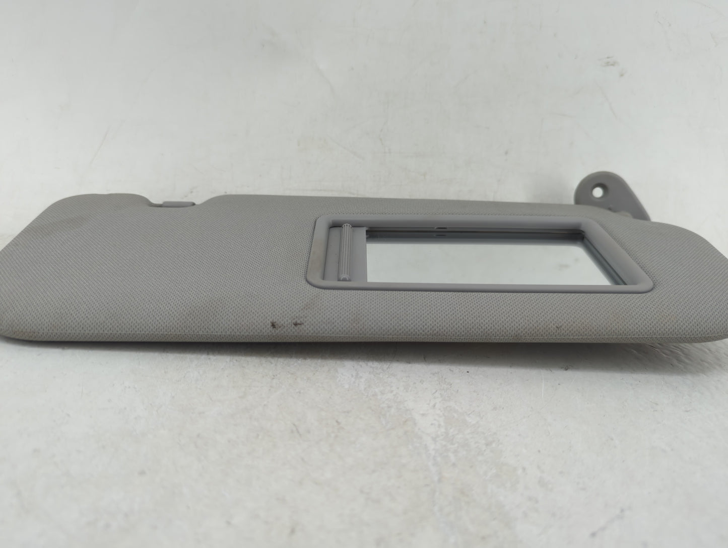 2014-2016 Hyundai Elantra Sun Visor Shade Replacement Passenger Right Mirror Fits Fits 2014 2015 2016 OEM Used Auto Parts - 