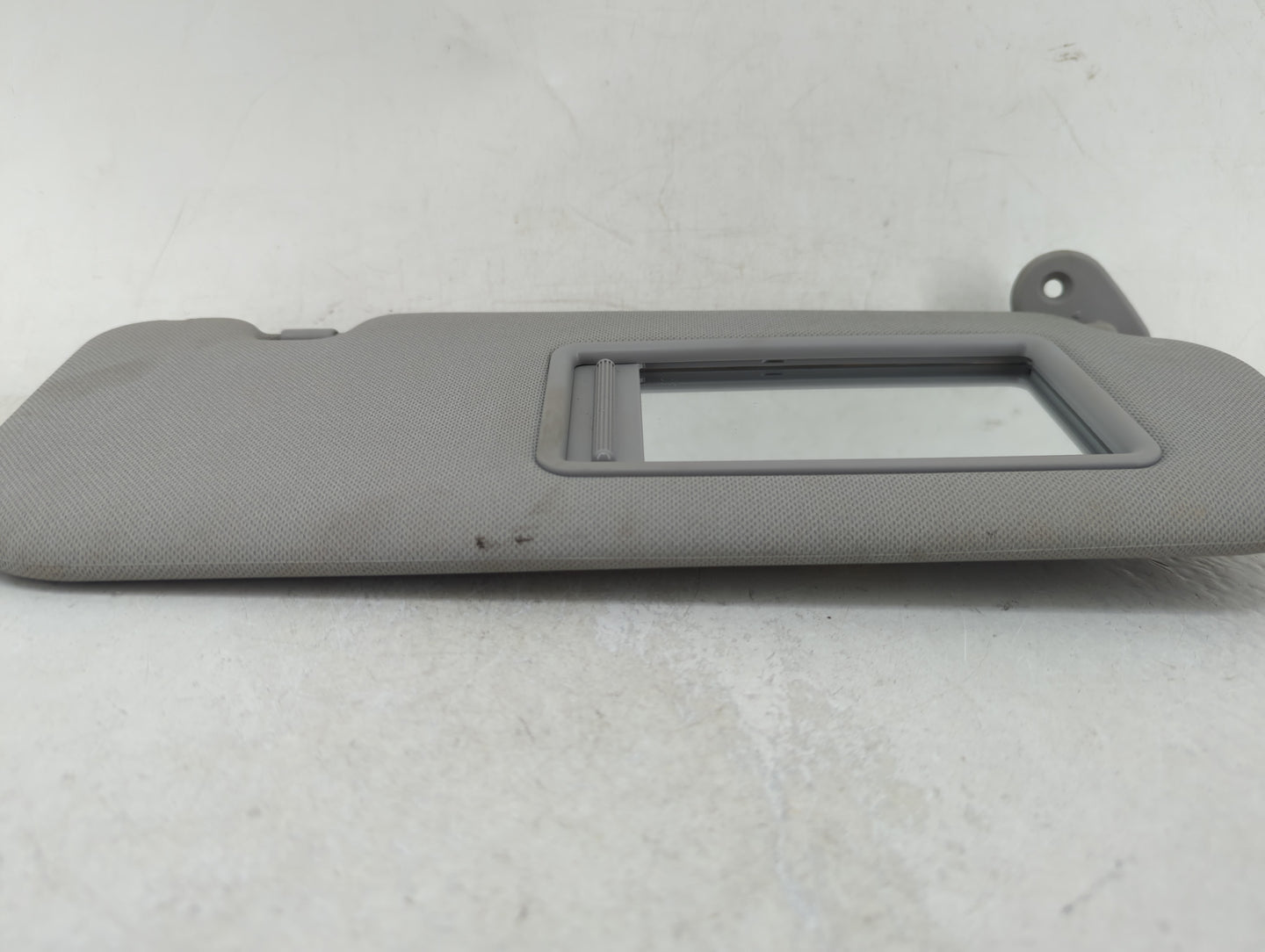 2014-2016 Hyundai Elantra Sun Visor Shade Replacement Passenger Right Mirror Fits Fits 2014 2015 2016 OEM Used Auto Parts - 