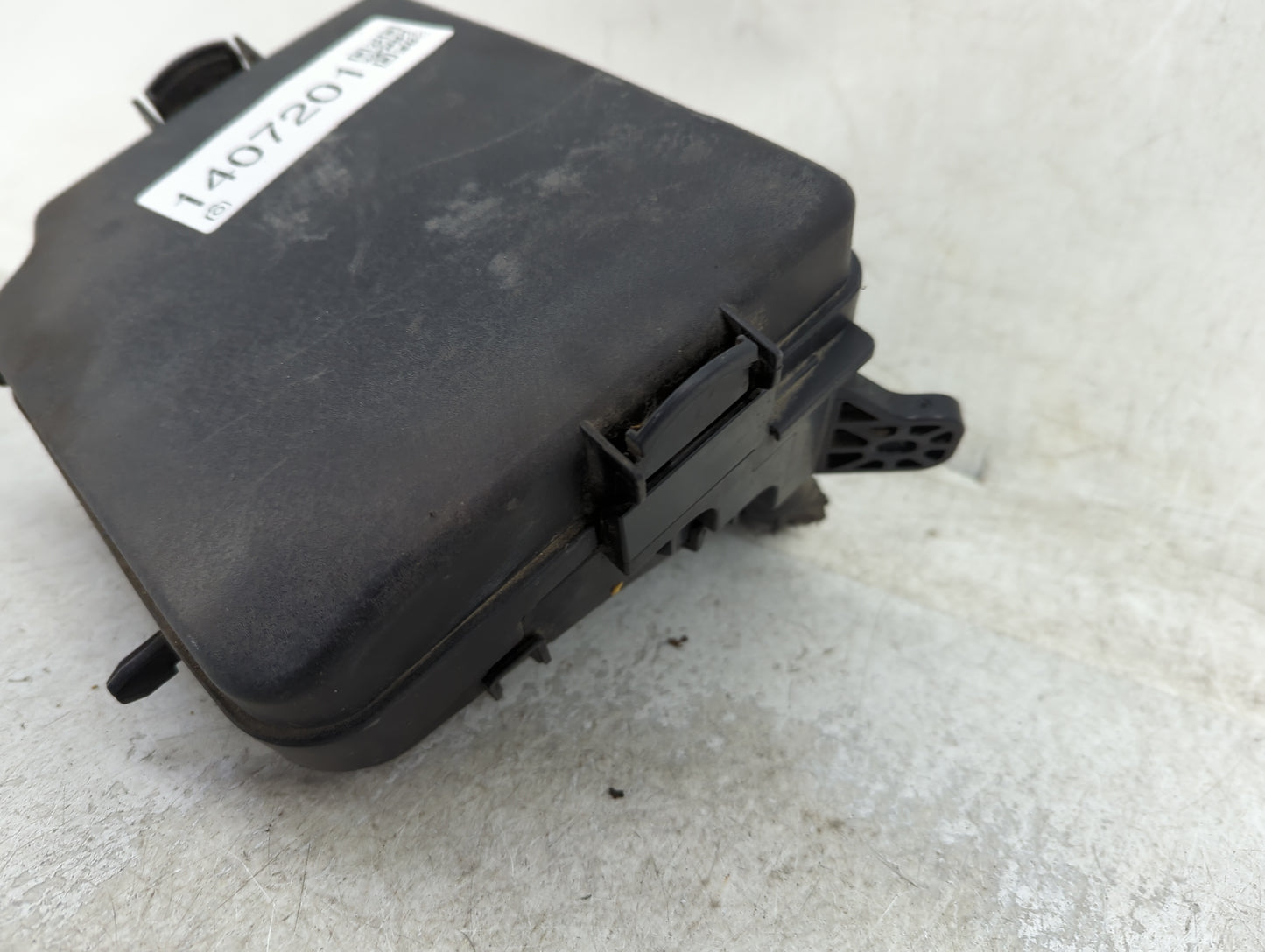 2014-2015 Hyundai Elantra Fusebox Fuse Box Panel Relay Module P/N:91239 A5325 Fits Fits 2014 2015 OEM Used Auto Parts - Oemu
