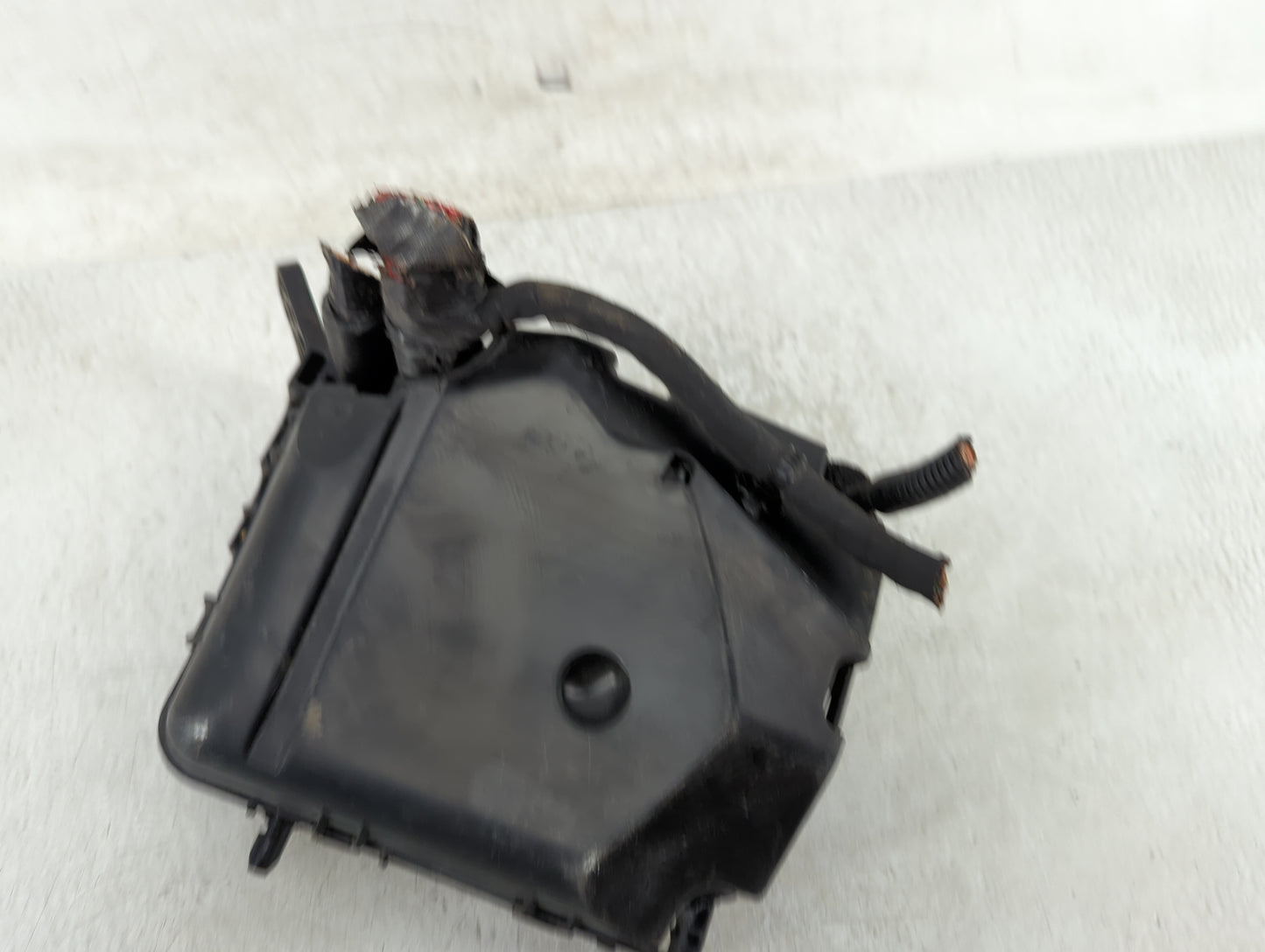 2014-2015 Hyundai Elantra Fusebox Fuse Box Panel Relay Module P/N:91239 A5325 Fits Fits 2014 2015 OEM Used Auto Parts - Oemu
