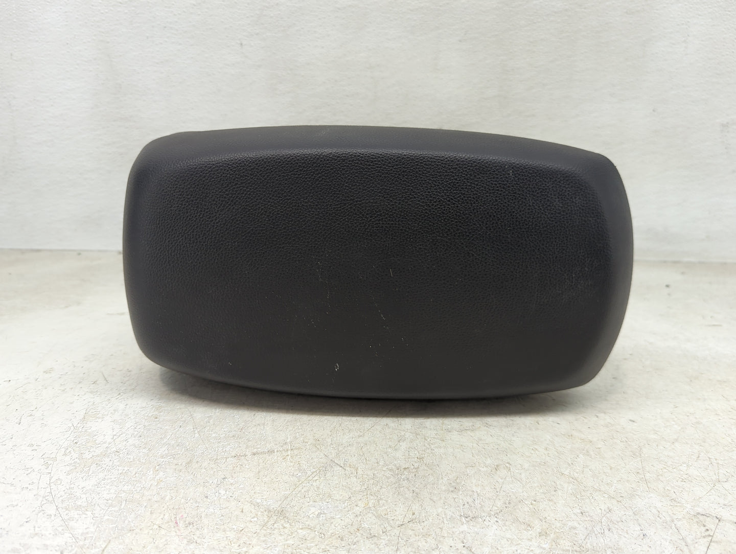 2014 Hyundai Elantra Center Console Armrest Cover Lid Fits OEM Used Auto Parts - Oemusedautoparts1.com
