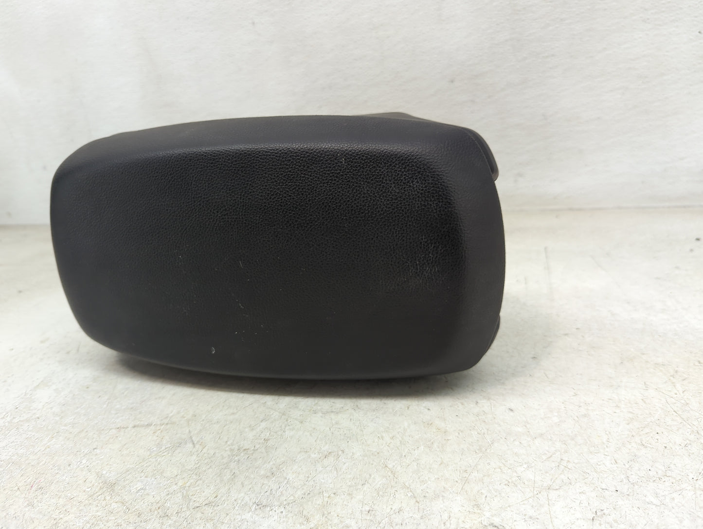 2014 Hyundai Elantra Center Console Armrest Cover Lid Fits OEM Used Auto Parts - Oemusedautoparts1.com