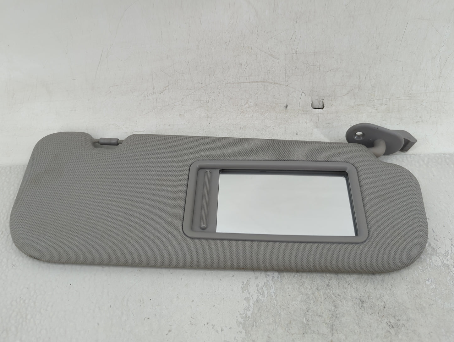 2014-2016 Hyundai Elantra Sun Visor Shade Replacement Passenger Right Mirror Fits Fits 2014 2015 2016 OEM Used Auto Parts - 