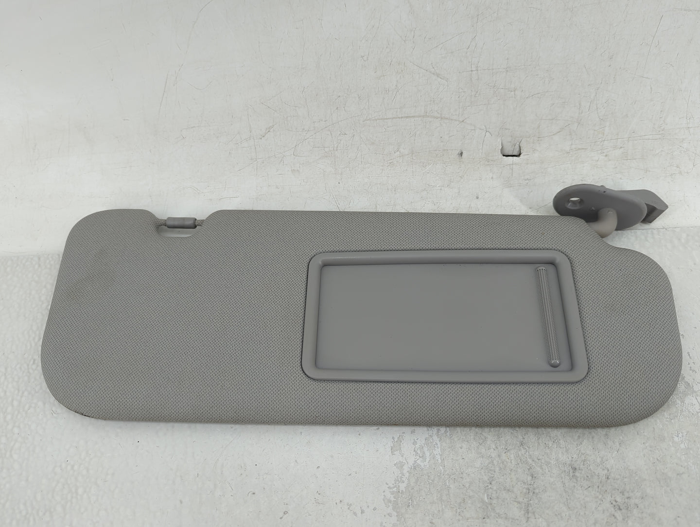 2014-2016 Hyundai Elantra Sun Visor Shade Replacement Passenger Right Mirror Fits Fits 2014 2015 2016 OEM Used Auto Parts - 