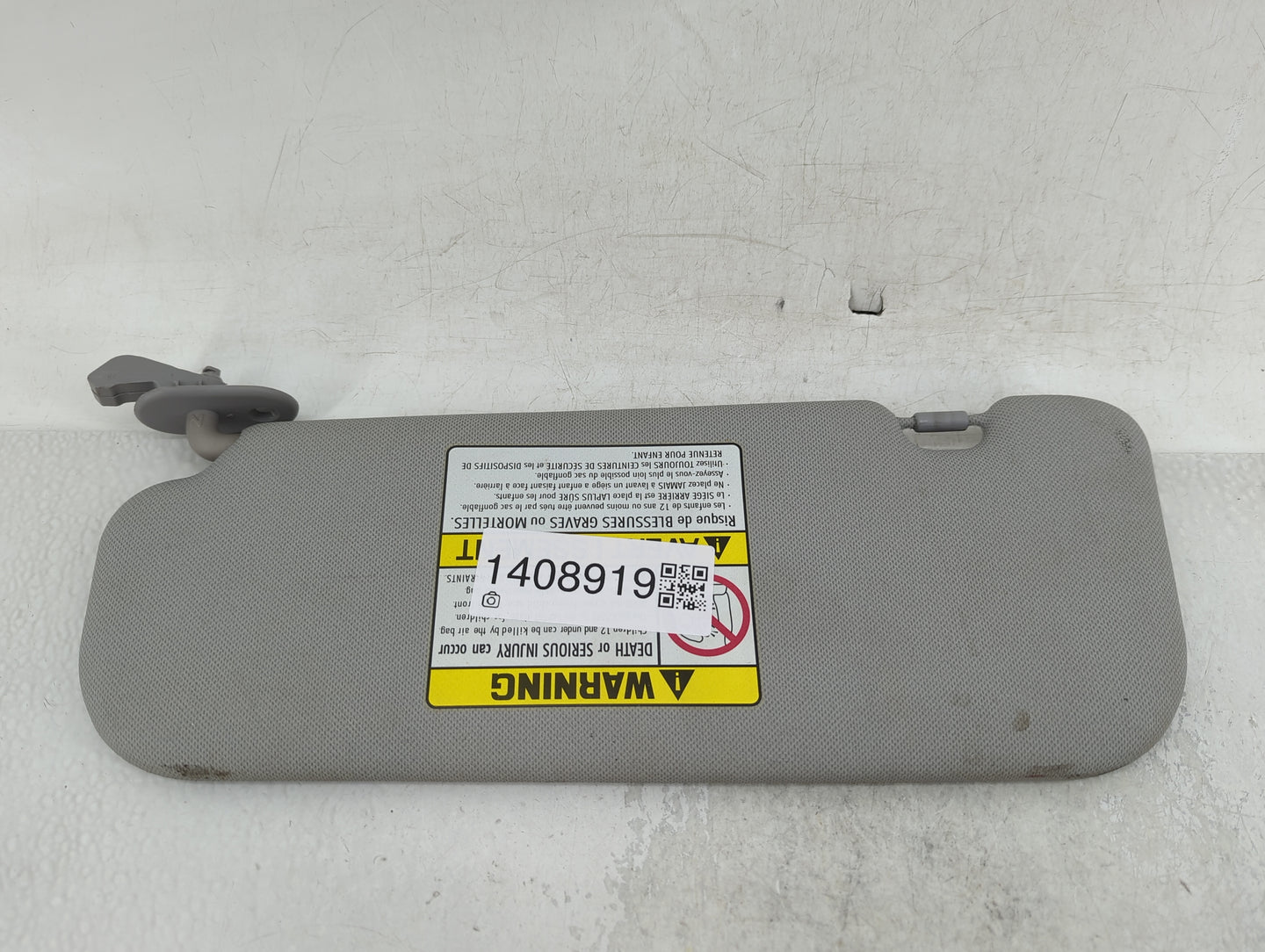 2014-2016 Hyundai Elantra Sun Visor Shade Replacement Passenger Right Mirror Fits Fits 2014 2015 2016 OEM Used Auto Parts - 