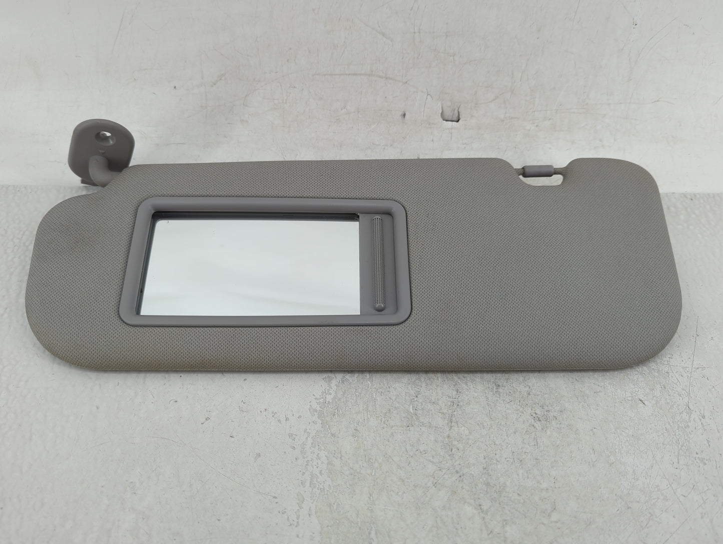2014-2016 Hyundai Elantra Sun Visor Shade Replacement Driver Left Mirror Fits Fits 2014 2015 2016 OEM Used Auto Parts - Oemu