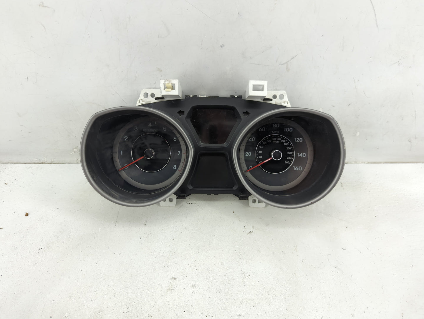 2014-2016 Hyundai Elantra Instrument Cluster Speedometer Gauges P/N:94004-3X240 Fits Fits 2014 2015 2016 OEM Used Auto Parts