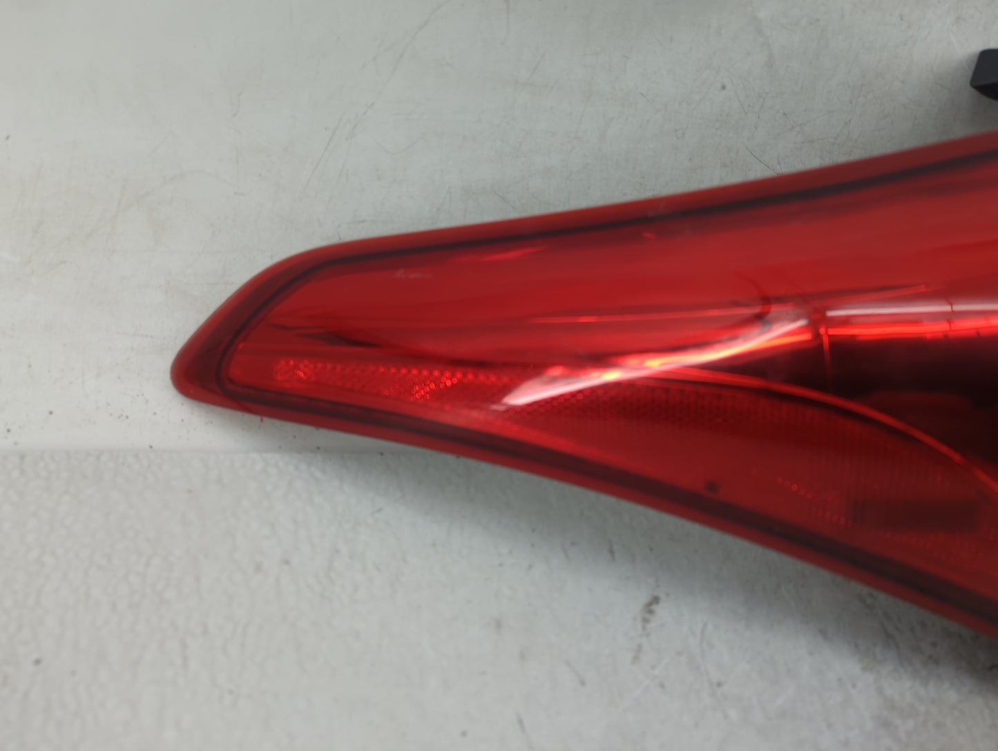 2013-2017 Hyundai Elantra Tail Light Assembly Driver Left OEM Fits Fits 2013 2014 2015 2016 2017 OEM Used Auto Parts - Oemus