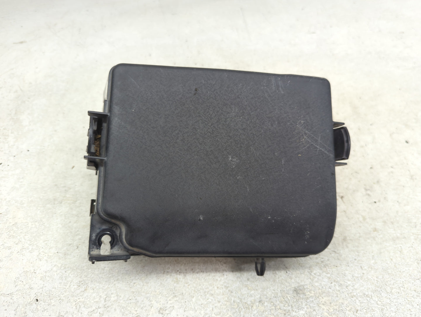 2014-2016 Hyundai Elantra Fusebox Fuse Box Panel Relay Module P/N:91951-3X710 Fits Fits 2014 2015 2016 OEM Used Auto Parts -