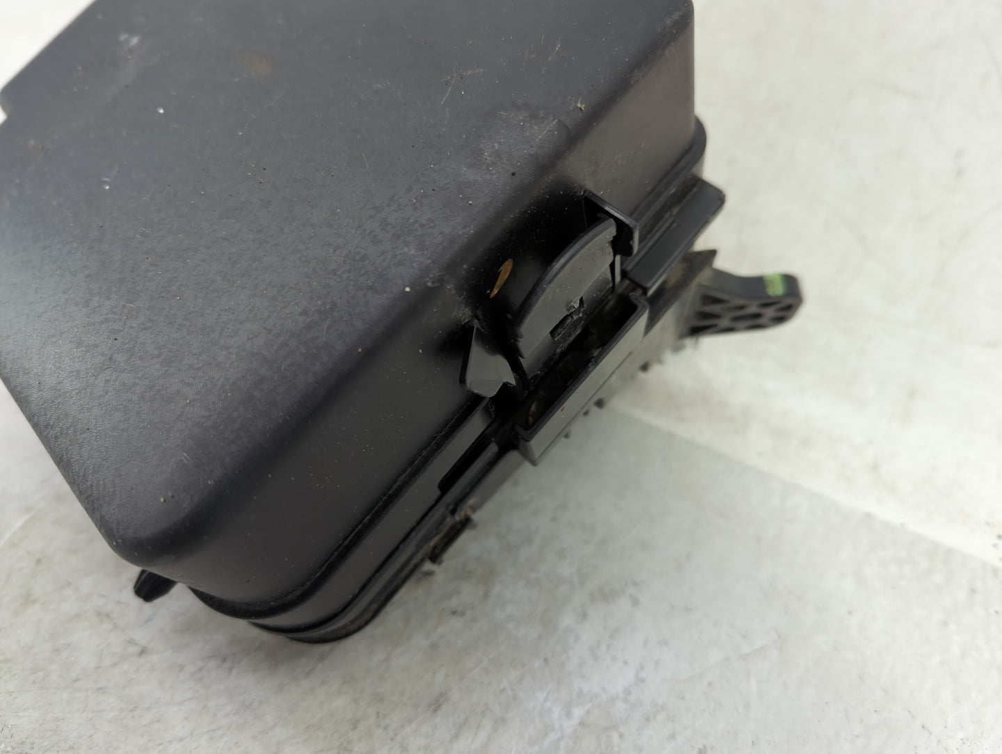 2014-2016 Hyundai Elantra Fusebox Fuse Box Panel Relay Module Fits Fits 2014 2015 2016 OEM Used Auto Parts - Oemusedautopart
