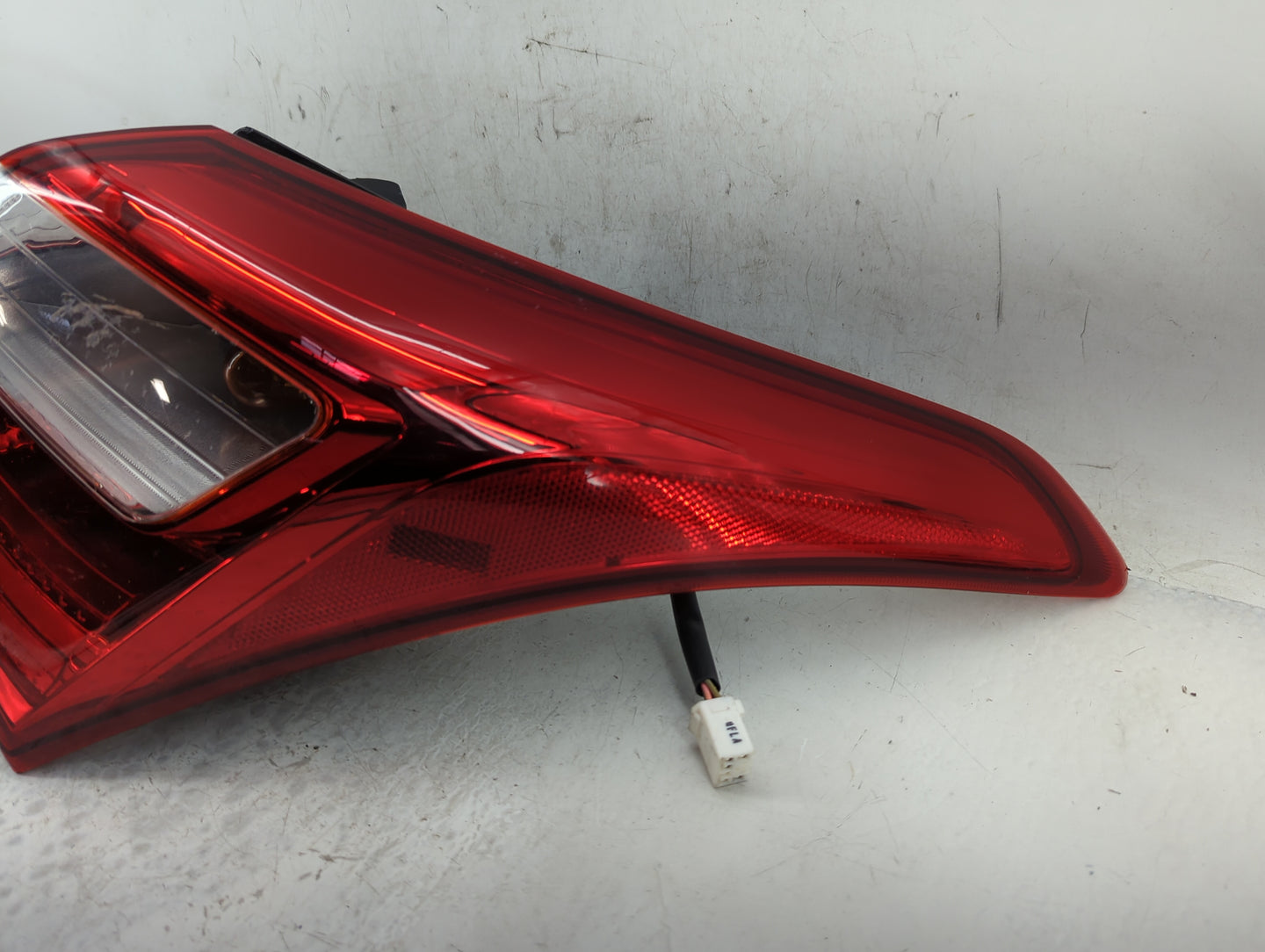 2013-2017 Hyundai Elantra Tail Light Assembly Passenger Right OEM P/N:92402-A50 Fits Fits 2013 2014 2015 2016 2017 OEM Used 