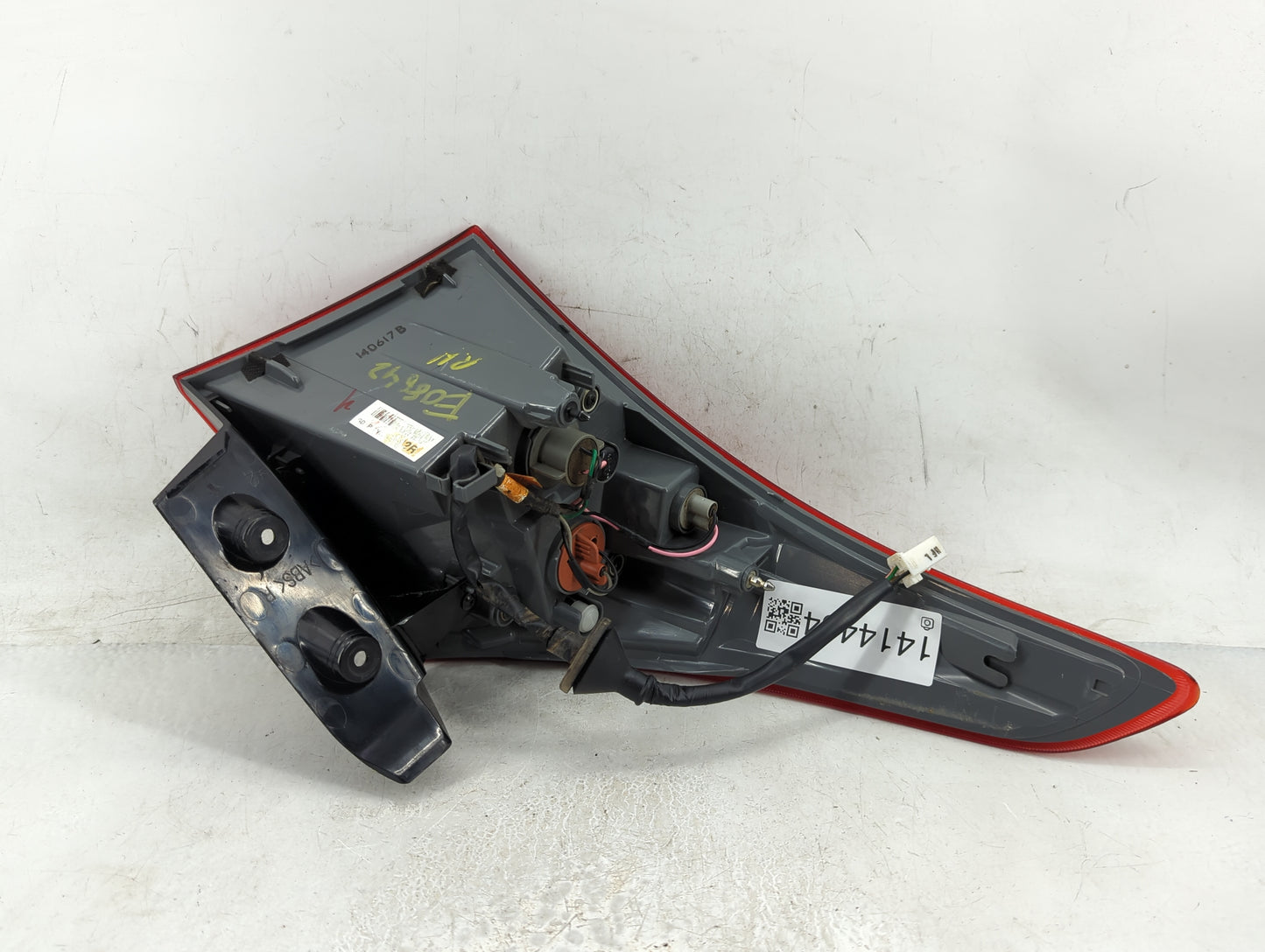 2013-2017 Hyundai Elantra Tail Light Assembly Passenger Right OEM P/N:92402-A50 Fits Fits 2013 2014 2015 2016 2017 OEM Used 
